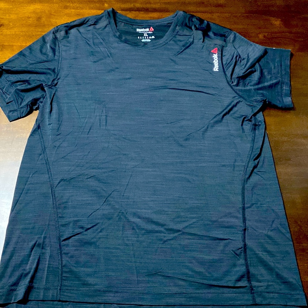 Reebok Mens Activchill Technology TShirt Size XL NWOT